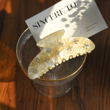 Load image into Gallery viewer, Lustre Hair Clip