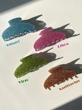 Load image into Gallery viewer, Glitters Hair Clip