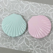 Load image into Gallery viewer, Cosmo and Wanda Pocket Mirror