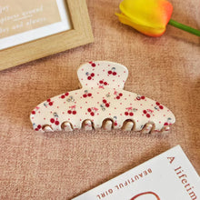 Load image into Gallery viewer, Blossom Belle Clip