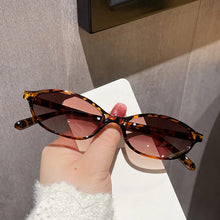 Load image into Gallery viewer, Vintage Oval Sunglasses