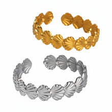 Load image into Gallery viewer, Shell Wave Bracelet