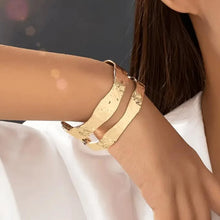 Load image into Gallery viewer, Valentina Bracelet