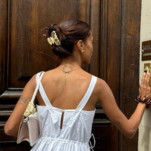 Load image into Gallery viewer, Garden Bloom Clip