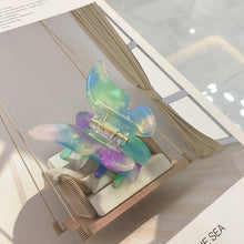 Load image into Gallery viewer, Monarch Clip