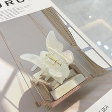 Load image into Gallery viewer, Monarch Clip