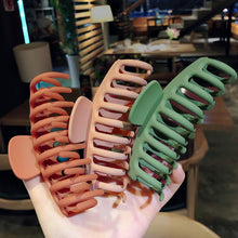 Load image into Gallery viewer, Pearl Matte Clip