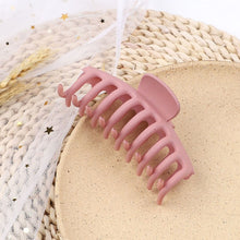 Load image into Gallery viewer, Pearl Matte Clip