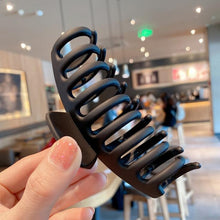 Load image into Gallery viewer, Pearl Clip