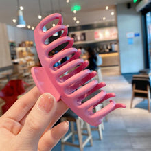 Load image into Gallery viewer, Pearl Clip