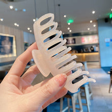 Load image into Gallery viewer, Pearl Gloss Clip