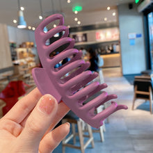 Load image into Gallery viewer, Pearl Gloss Clip