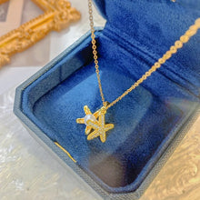 Load image into Gallery viewer, Starfish Pearl Necklace
