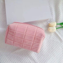 Load image into Gallery viewer, Velvet Makeup Bag
