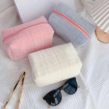 Load image into Gallery viewer, Velvet Makeup Bag
