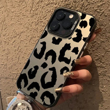 Load image into Gallery viewer, Wild Guard Leopard Case
