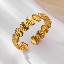 Load image into Gallery viewer, Shell Wave Bracelet
