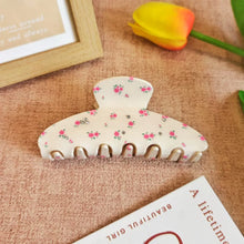 Load image into Gallery viewer, Blossom Belle Clip
