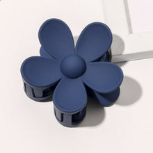 Load image into Gallery viewer, Maui Flower Clip
